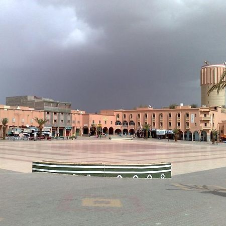 Hotel Bab Sahara Варзазат Екстериор снимка