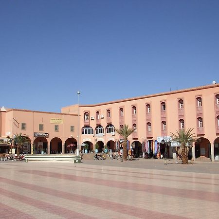 Hotel Bab Sahara Варзазат Екстериор снимка